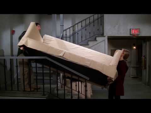 Видео: Сериал Друзья. Сезон 5 Серия 16. Эпизод с диваном. Друзья Диван