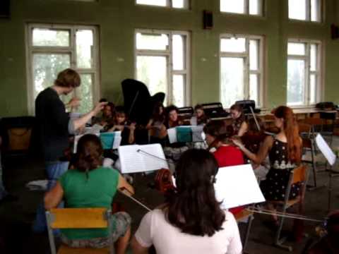 Видео: Репетиция с камерным оркестром
