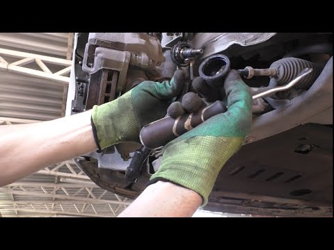 Видео: Замена рулевых наконечников и стоек заднего стабилизатора на Hyundai Elantra 1,6  Хендай Элантра