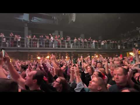 Видео: ТаТу - нас не догонят. концерт в Москве 24.10.2025