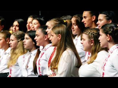 Видео: "Що ми домилело мамо" - Детски хор "Бодра смяна"