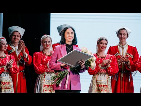 Видео: Фильм к юбилею Светланы Мелещенко (руководителя ансамбля «Ивушка»)