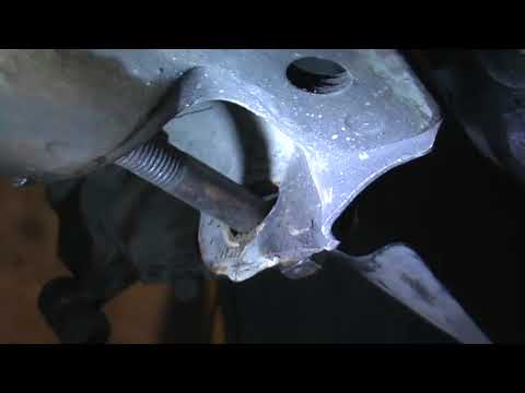 Видео: Ступица Toyota Starlet продолжение, сайлентблоки.