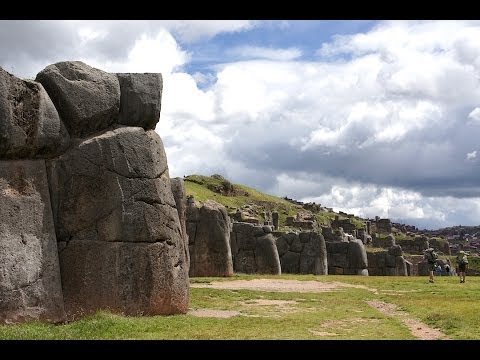 Видео: Живые камни Саксайуамана.