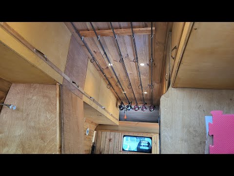 Видео: Шаранджийска къща на колела,една сбъдната мечта!