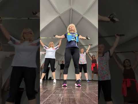 Видео: Midsummer Nordic Walking Fest. Тренування разом з Алла Белова