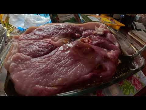 Видео: Пробуем с товарищем хреновуху от подписчика и жарим стейк попутно готовя другие блюда