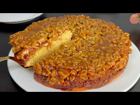 Видео: Хрустящий и мягкий перевернутый пирог с грецкими орехами и карамелью — простой и вкусный рецепт!