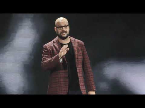 Видео: Никита Непряхин на EdCrunch-2019: страх перед публичным выступлением