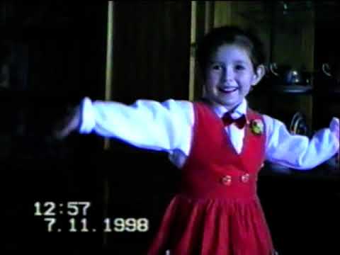 Видео: Алина танцует 07.11.1998