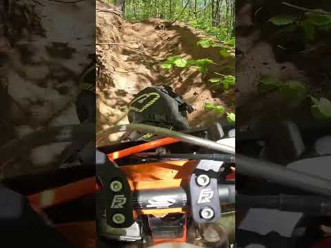 Видео: #2t #enduro #эндуро #moto #dirtbike #motocross #мото #мотоцикл #hardenduro #hardwork #motorcycle