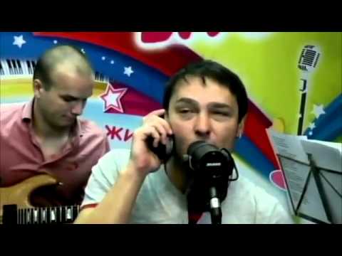 Видео: Юрий Шатунов - А лето цвета /Live на Авторадио 2012