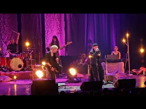 Видео: МОЛЕЦ - ИЗТРЪПВАМ - Акустична Версия - Зала 1 НДК 29.03.2024