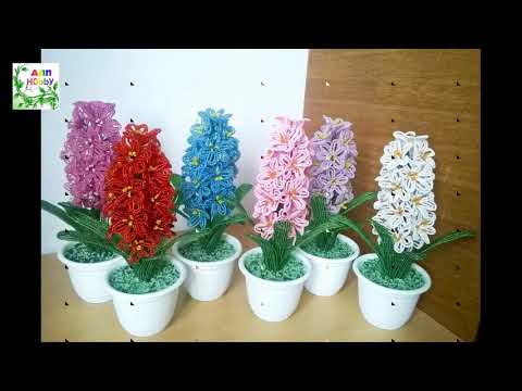 Видео: Все самое интересное о гиацинте + цветы из бисера.