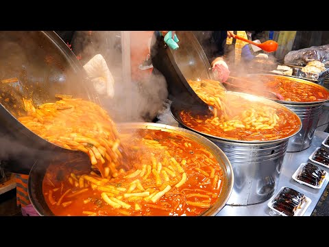 Видео: 3-х больших кастрюль недостаточно !! Легендарные корейские ттокбокки и кимбап / Korean street food