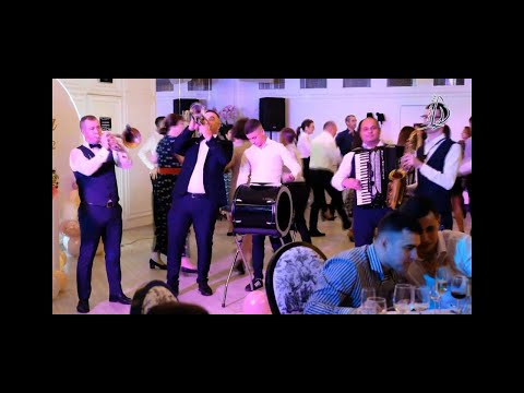 Видео: Muzicanti la nunta - @SPARIVAC_ION 068274655. Музыканты на свадьбу! #группаПарусник .