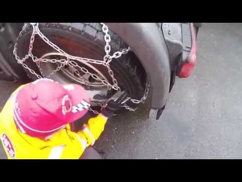 Видео: Как одеть ЦЕПЬ НА КОЛЕСО тягача))) легко и быстро