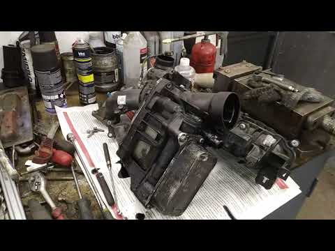 Видео: Замена прокладок корпуса масляного фильтра BMW 520d F10 с двигателем N47