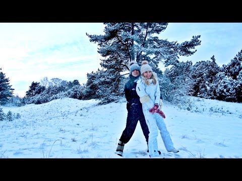 Видео: #91 Влог! Выходные на даче с нами и нашей СЕМЬЁЙ! Санки, снежки и деревенский магазин