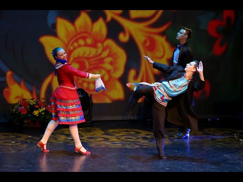 Видео: "Шенкурские заковырки", Ансамбль "Детство". "The Shenkursk zakovyrka", Ensemble "Childhood".