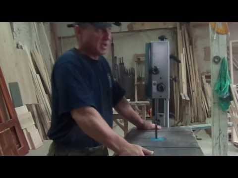 Видео: Ленточная пила Makita LB1200F.Устройство и работа.