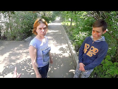 Видео: Мать НАБРОСИЛАСЬ на СЫНА. Мальчик СБЕЖАЛ из Дома. Даня хотел ЩЕНКА как у Влада Бумаги А4. Спас щенка