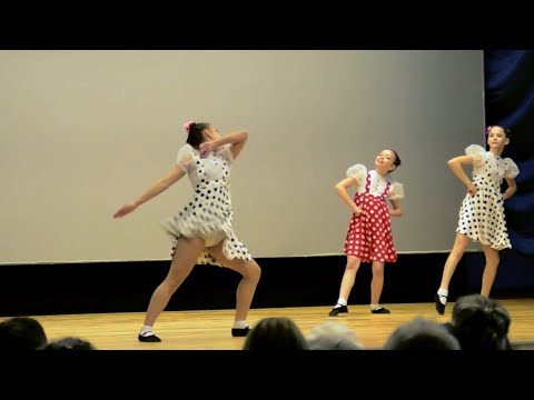 Видео: Dance Three girlfriends/Танец Три подружки