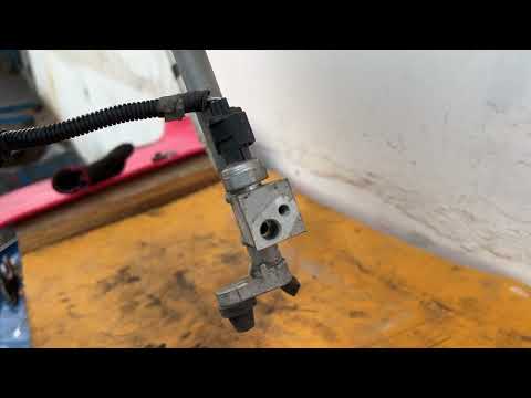 Видео: +77006891915 радиатор кондиционера  Ниссан ноут е12￼