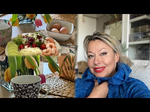 Видео: 9 апреля 2025 г.Мой завтрак 💁🏼‍♀️Ем и худею 😉Посылка с 👜 сумками 🤨Вот такие они 💁🏼‍♀️