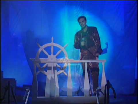 Видео: Песенка о скрипаче