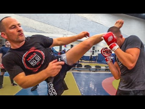 Видео: ЭФФЕКТИВНАЯ УДАРНАЯ ТЕХНИКА в MMA (Руками и ногами)