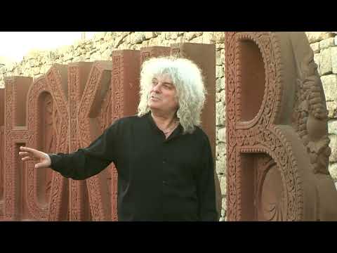 Видео: "Българийо, единствена си ти" - изпълнява Теди Генев