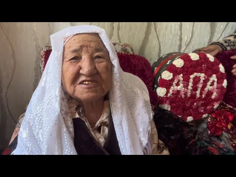 Видео: 86 ЖАШТАГЫ ЭНЕ. БУТТАРЫН ЖЫТТАП КУТТУКТАШТЫ🌹