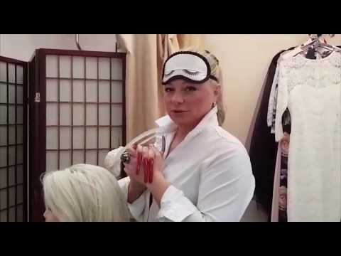 Видео: Прическа вслепую от самого быстрого в мире парикмахера -Анны Михайловой!