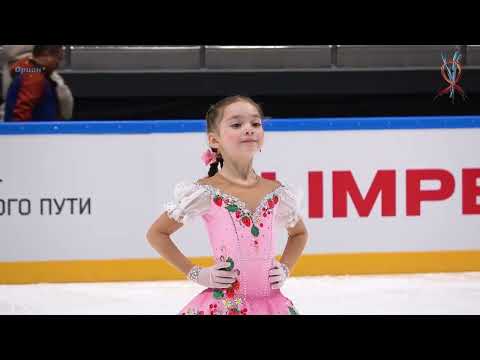 Видео: Фигурное катание. Алиса Краснобород 7 лет (2016 г.) 1 юношеский разряд. Калинка - Ягода Малинка 🍓