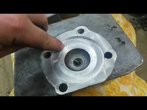 Видео: Как подрезать головки цилиндров мотоцикла JAWA (уменьшаем камеру сгорания повышаем компрессию)