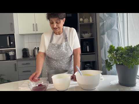 Видео: Ազնվամորիով և կաթնաշոռով թխվածք🥮 Пирог с малиной и с творогом .🥮