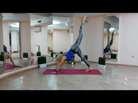 Видео: Йога с Ира  -кратка тонизираща йога практика.