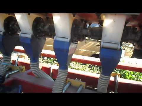 Видео: Китайская зерновая сеялка ч.2 Высевающий аппарат и сошники