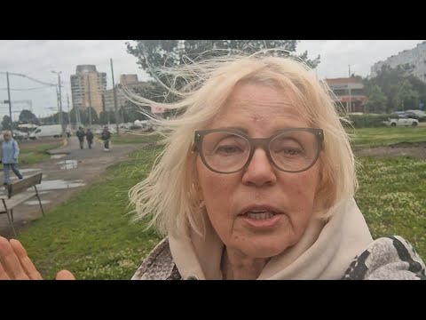 Видео: Пенсионерку лишили скидки!!Где моя швабра??Китайское барахло в центре Риги??