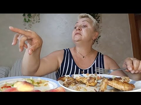 Видео: МУКБАНГ 🇪🇦 РАБОТАЮ на УБОРКАХ КВАРТИР в ИСПАНИИ и ТАКОГО ВИДЕЛА и СЛЫШАЛА..#mukbang#