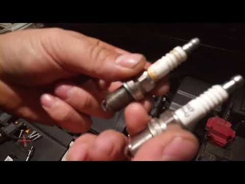 Видео: Замена свечей Lada Xray(Лада икс рей). Троение двигателя