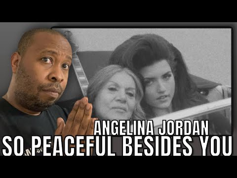 Видео: Впервые слышу | Реакция на песню «So Peaceful Beside You» от Анджелины Джордан