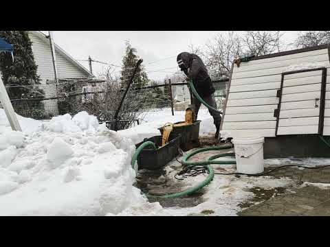 Видео: Абиссинская скважина в Егорьевске. Две вещи на которые можно смотреть вечно.