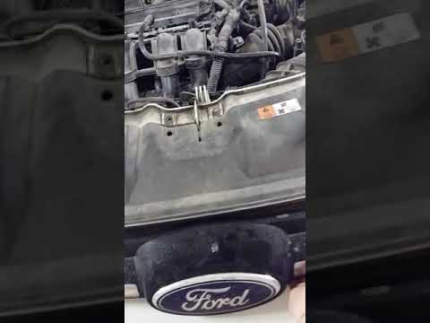 Видео: Как снять передний бампер форд фокус 3