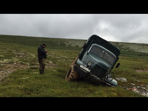 Видео: Зил 157. Бездорожье и колея. Горы Хакасии.