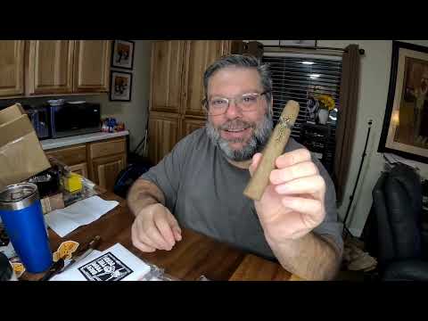 Видео: Большая распаковка почтового звонка Эзры Сиона