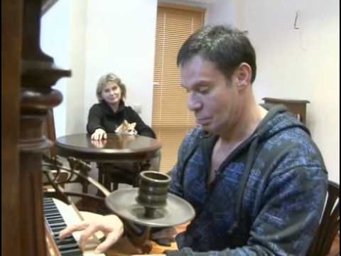 Видео: Ефим Шифрин ("Человек-костюм")