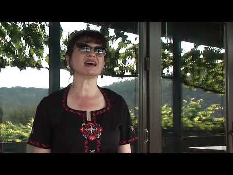 Видео: Недка Симеонова- А бре, Вълко, терзи Вълко