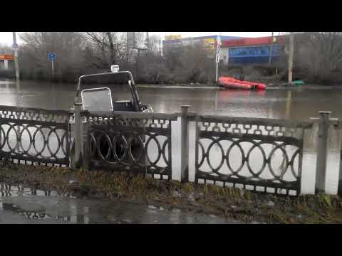 Видео: Орск. Наводнение - пл.  Гагарина  9 апреля 2024 г. утро  10-00 VID 095905 /